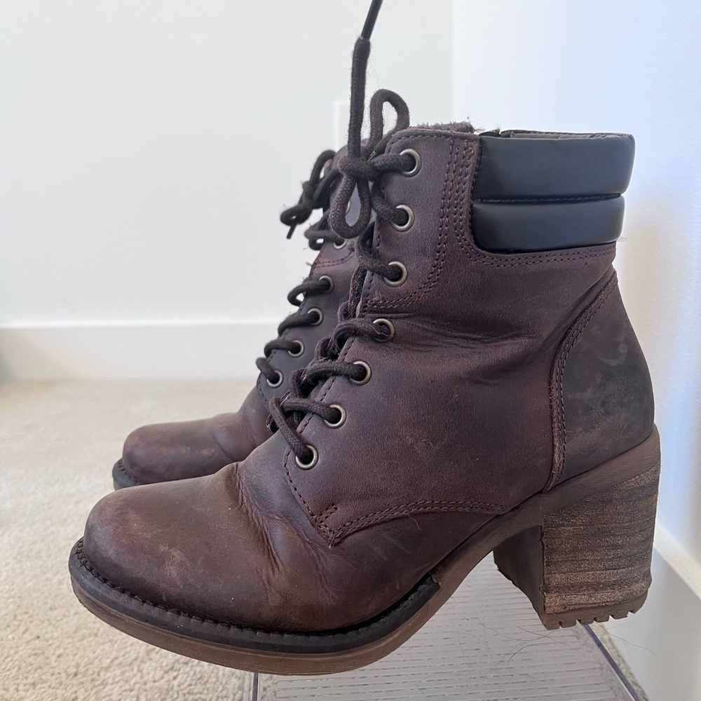 Arctica heeled warm waterproof ankle boots, size 36